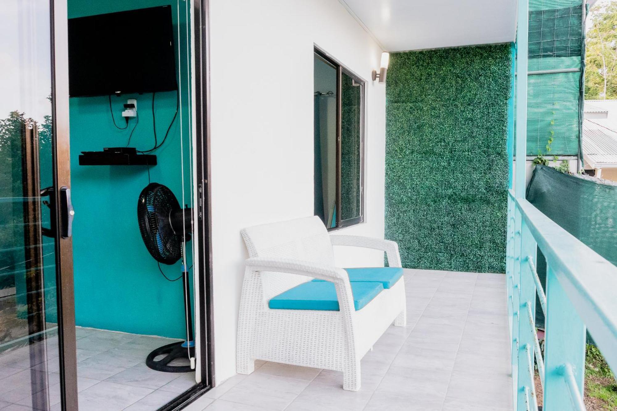 Ocean's Breeze Aparthotel Puerto Viejo de Talamanca Buitenkant foto
